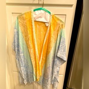 Chicos Size Small/Medium Ruana/Wrap. Worn one time. Excellent Condition